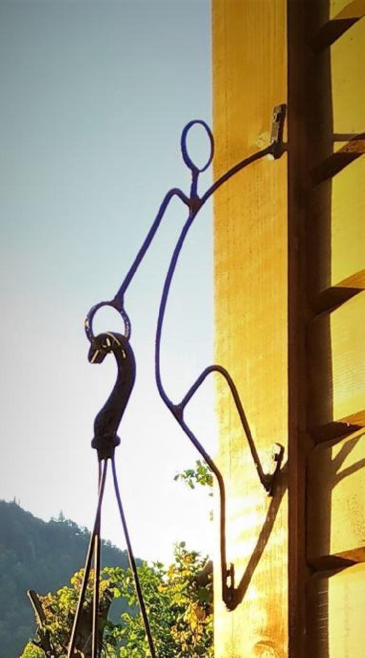 Nosilec za rože obešanke