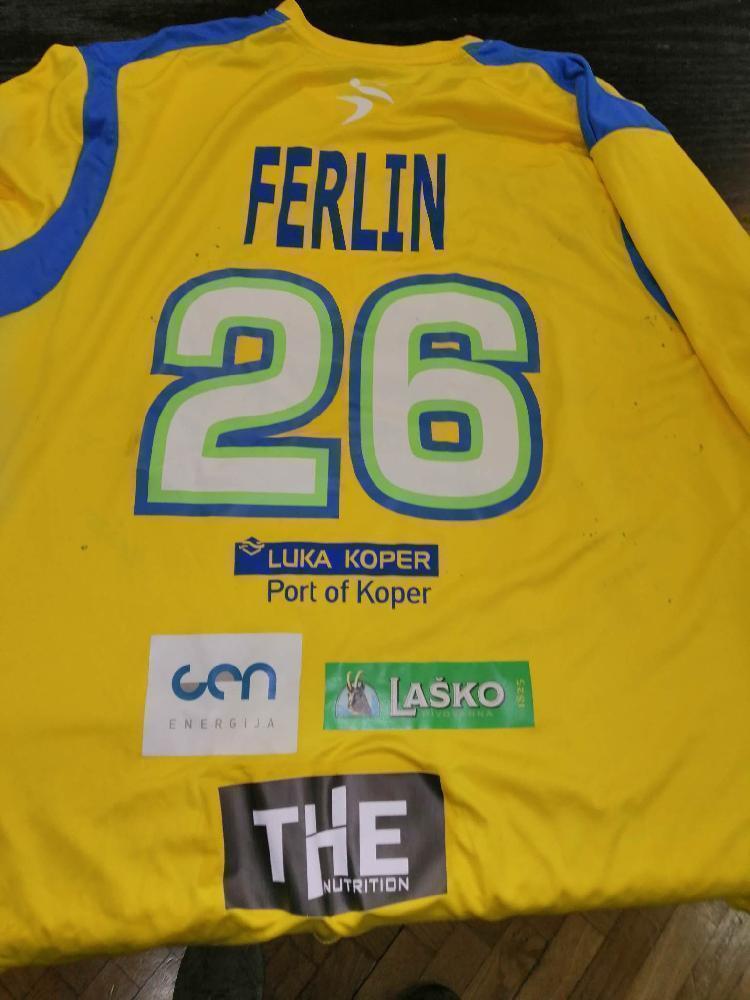 Podpisana dres Slovenske rokometne reprezentance