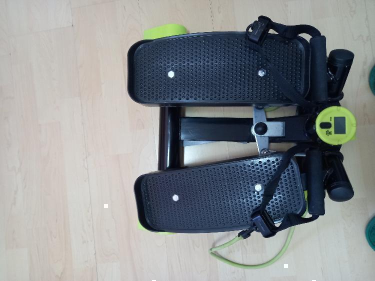 Stepper z ročkami za roke