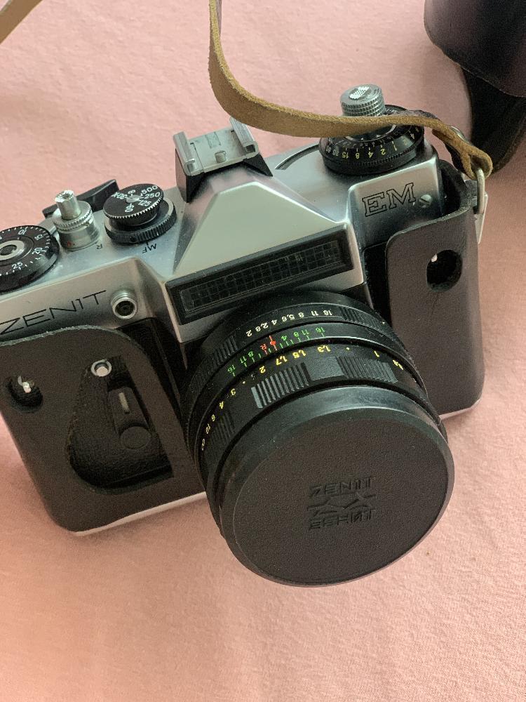 Fotoaparat Zenit-spletnedrazbe.si