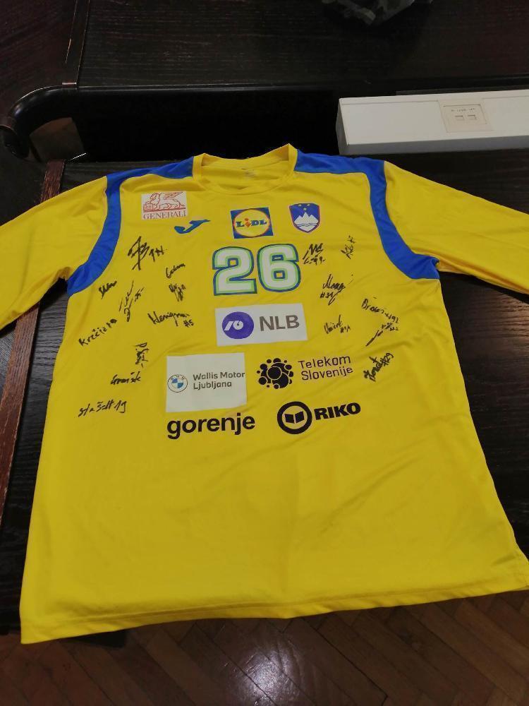 Podpisana dres Slovenske rokometne reprezentance-spletnedrazbe.si