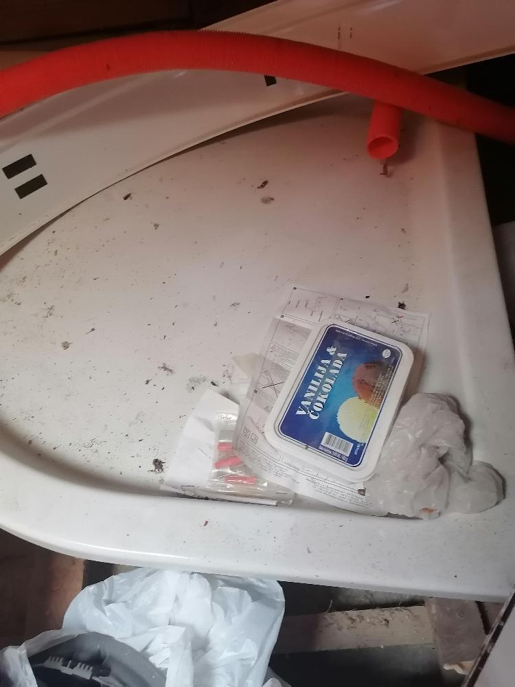 Podstavek za tuš kabino-spletnedrazbe.si