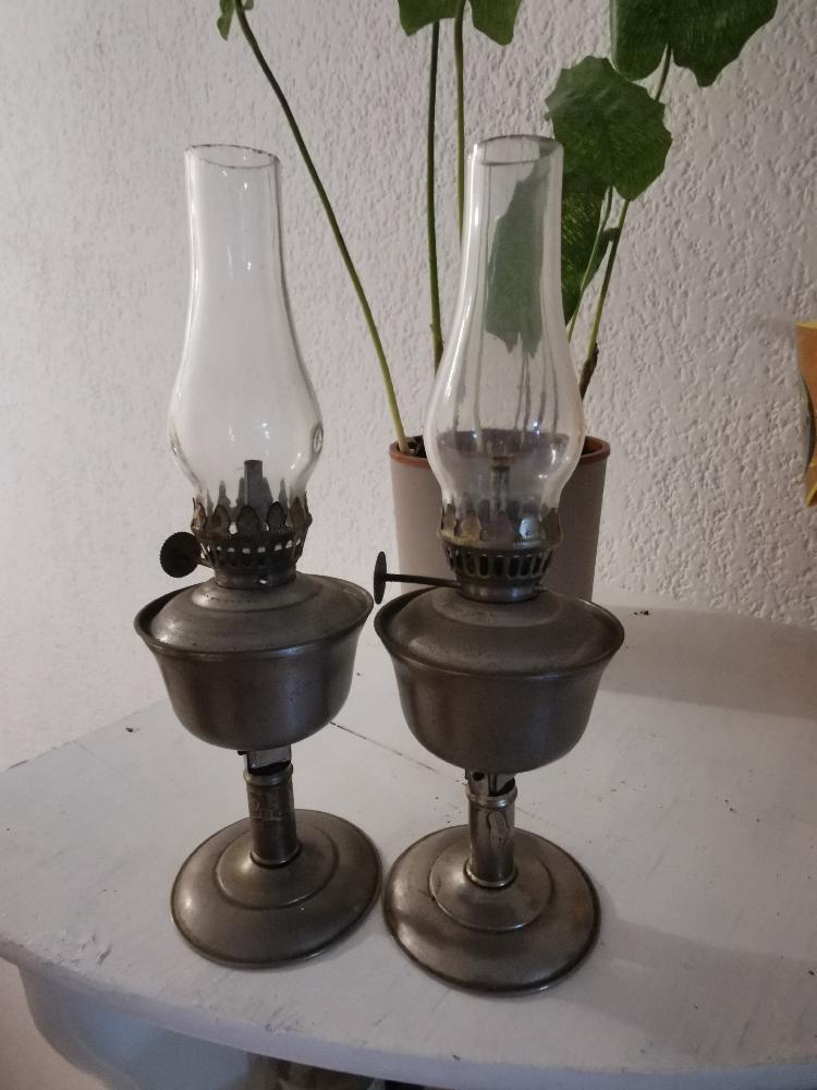 Starinske oljne svetilke-spletnedrazbe.si