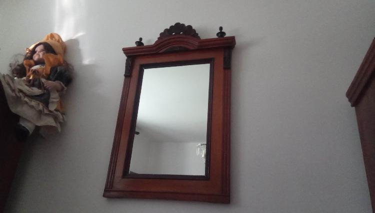 Starinsko ogledalo-spletnedrazbe.si