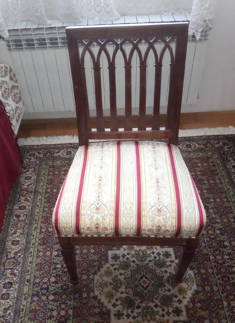 Stol starinski-spletnedrazbe.si