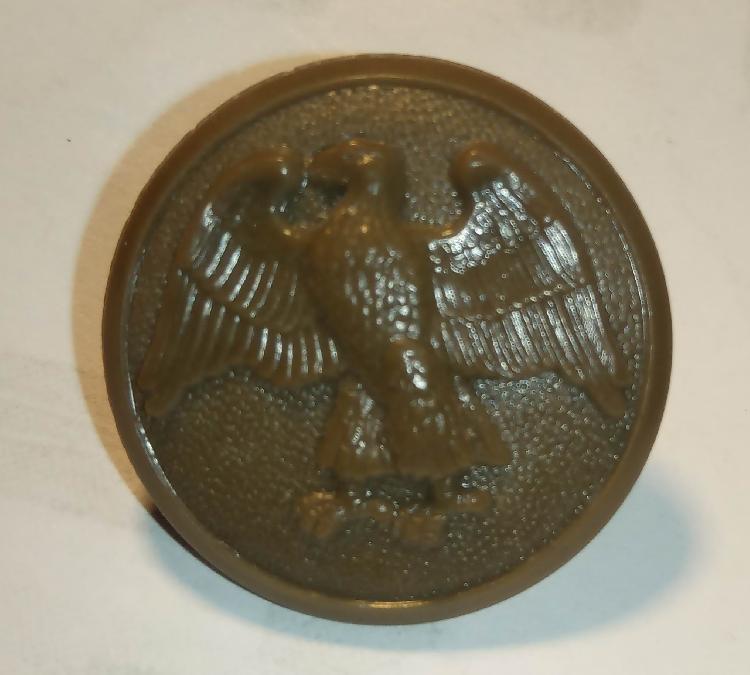 Vojaški gumbi-spletnedrazbe.si